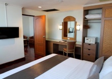 Четырёхместный номер Standard в Grand Tower Inn Rama VI Hotel