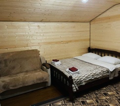 Четырёхместный коттедж с 2 комнатами с красивым видом из окна в Forest house resort