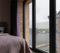 Апартамент с детской для 6-ти гостей с видом на город в Sv Loft Apart