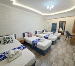 Четырёхместный номер Comfort в Samarkand Imron Guest House