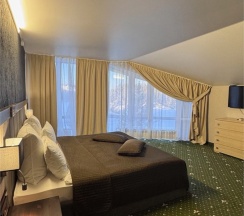 Люкс двухуровневый с видом на озеро (Отель «Alira Palace») в Парк-отель Ая