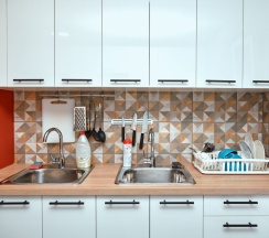 место в 8-местном мужском номере с двухъярусной кроватью в Кампус