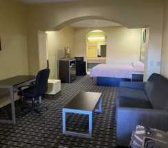Одноместный номер Standard двуспальная кровать в Redwood Suites