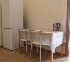 Трехместный люкс с балконом в Николия