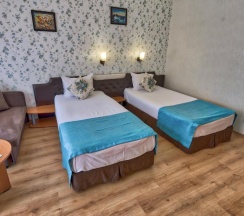 Двухместный номер Standard с балконом двуспальная кровать в Hotel Kavkaz Golden Dune