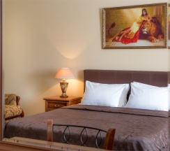 "Люкс" в Чернышевой