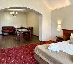 Семейный номер двухкомнатный в Bridge hotel