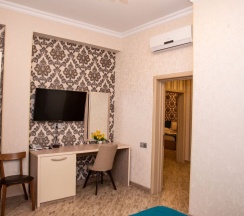 Двухместный номер Deluxe двуспальная кровать в Sebail Inn Hotel - Hostel