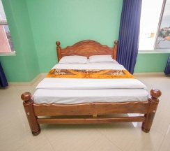 Номер Executive в Ntinda Bypass Hotel