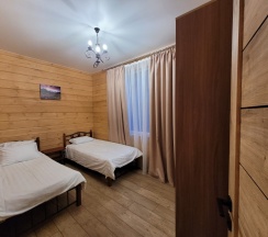 Двухместный коттедж c 1 комнатой с балконом и с красивым видом из окна 2 отдельные кровати в Steford