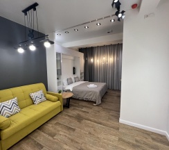 Апартаменты люкс в Sky inn color