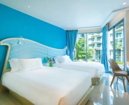 Двухместный номер Deluxe с балконом (2 отдельные кровати) в Centara Sonrisa Residences & Suites Sriracha