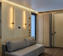 Большой зеркальный куб №21 для 2-4 гостей в Август