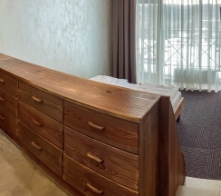 Большой семейный люкс с панорамным видом на Уральские горы в Business Residence