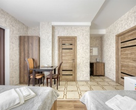 Эконом с двумя двуспальными кроватями в Nairi