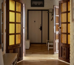 2-комнатные апартаменты улучшенные в RoomRoom (РумРум) на улице Первомайская