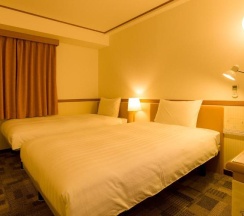 Двухместный номер Standard 2 отдельные кровати в Toyoko Inn Okinawa Naha Omoromachi Ekimae