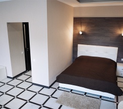 Классический трехместный номер в Мирталь