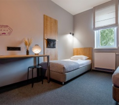 2-местный номер с общей ванной комнатой (раздельные кровати) в Friday center