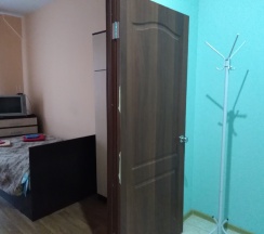 номер с тремя кроватями в Служебная