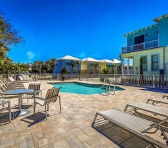 Коттедж с 4 комнатами с видом на море в Beach Nest 4 Bedroom Holiday Home by Five Star Properties