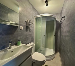 Геокупол с 1 двуспальной кроватью в Family Park