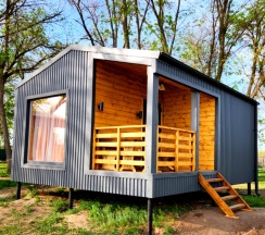 2-местный 2-комнатный коттедж стандарт в Тритон