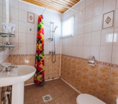 Номер стандарт с 3 односпальными кроватями в Гардарика