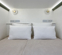 Двухуровневый номер в античном греческом стиле в Греческий Олимп