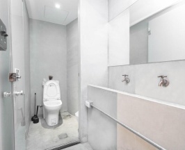 Кровать в общем номере в PartyO Hostel