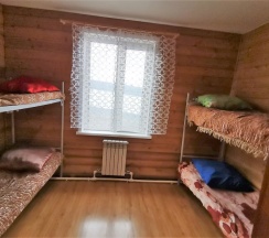 Коттедж с 6 комнатами в Удачный