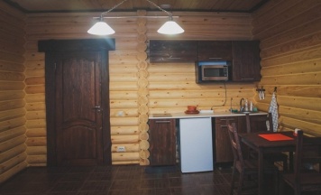 Двухместный коттедж двуспальная кровать в Подстепки house