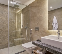 Двухместный номер Sports Area Standard с балконом двуспальная кровать в Maritim Jolie Ville Resort & Casino Sharm El Sheikh