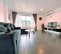 Двухместный люкс двуспальная кровать в Hotel Baya Patong