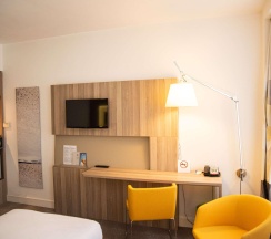 Номер стандарт улучшенный с 2 односпальными кроватями в Novotel Krasnoyarsk center