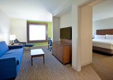 Двухместный люкс двуспальная кровать в Holiday Inn Express & Suites Austin Downtown - University, an IHG Hotel