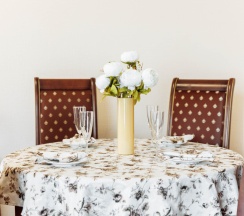 Люкс с 2 комнатами с красивым видом из окна в Дом Москвы