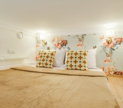 Двухуровневая студия  стандарт четырехместая в Sokroma Фонтанный дом