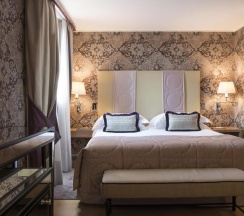 Двухместный номер Deluxe с видом на канал (двуспальная кровать) в Splendid Venice – Starhotels Collezione