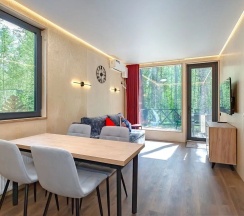 Зеркальный Дом большой в Хвоя