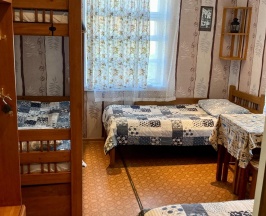 четырехместный две оодноспальные и одна двухярусная в Соловки