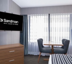 Двухместный номер Standard двуспальная кровать в Sandman Signature Calgary Downtown Hotel
