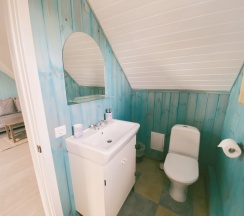 Большая мансарда в River Villa
