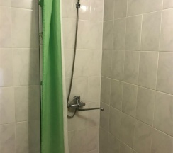 двухкомнатный номер с балконом и видом на море в AlexHome