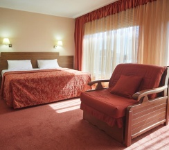 Номер полулюкс с 1 двуспальной кроватью в Azimut Отель Ставрополь