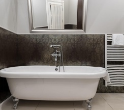 3-комнатные апартаменты улучшенные LetYourFlat “Toscana” гостиная 32м2 в Letyourflat (Лэтюфлэт) на набережной канала Грибоедова 117