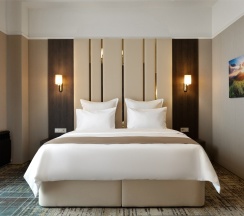 Делюкс с балконом и видом на горы в Montchalet SPA by Stellar Hotels