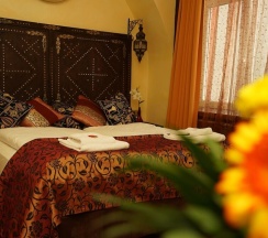 Двухместный номер Superior двуспальная кровать в Hotel Villa Oriental & Restaurant