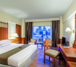 Двухместный семейный номер Standard в Bangkok Palace Hotel