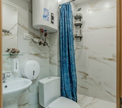 Двухместный номер с 1 кроватью и ванной комнатой в ЗОО